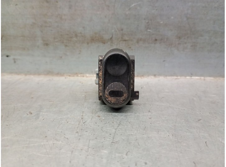 Recambio de mando elevalunas trasero derecho para chrysler pt cruiser (pt_) 2.2 crd referencia OEM IAM 04671862AA 