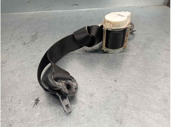 Recambio de cinturon seguridad delantero derecho para ford focus berlina (cap) 1.8 tdci turbodiesel cat referencia OEM IAM PUERT