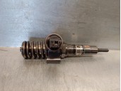 Recambio de inyector para jeep compass 2.0 crd cat referencia OEM IAM 03G130073G 0414720404 BOSCH