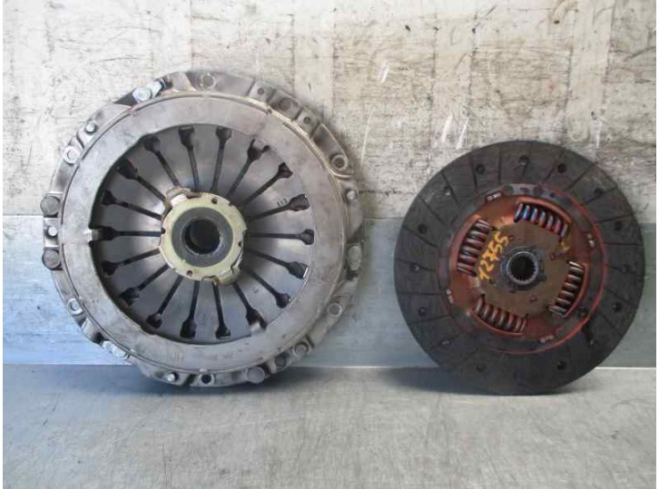 Clutch kit replacement part for Hyundai Sonata (Y4) 2.0i 16V GLS OEM IAM reference HD66 HDC55 VALEO