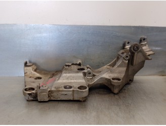 Replacement alternator bracket for Jeep Compass 2.0 CRD CAT OEM IAM reference 03G903143J 03G903143J 