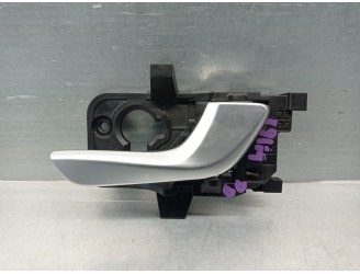 Replacement right front interior door handle for Kia Stonic (YB) 1.0 T-GDI OEM IAM reference 82623H8500 5 DOORS