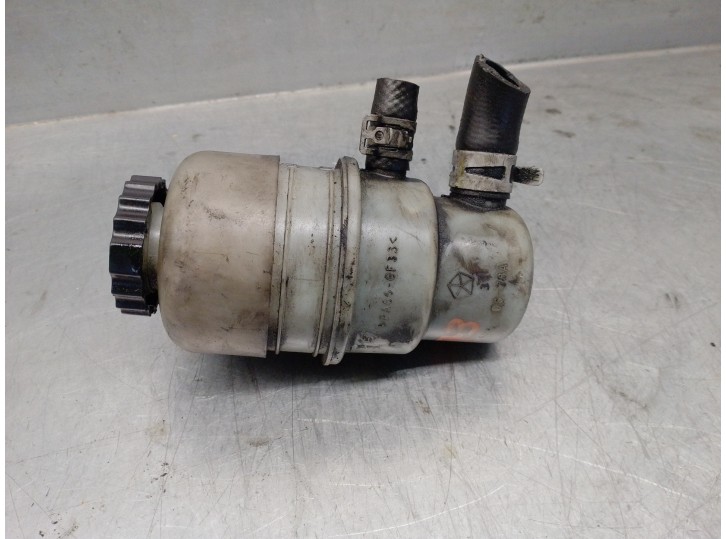 Recambio de deposito servo para jeep compass 2.0 crd cat referencia OEM IAM 5105338AB 