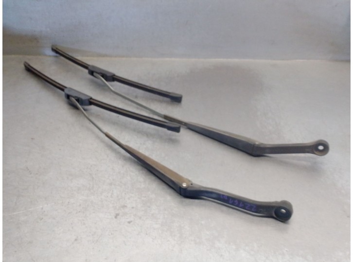 Recambio de brazo limpia delantero derecho para mazda mx-3 (ec) 1.6 16v cat referencia OEM IAM EA2567321B EA2567321B 