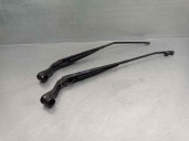 Recambio de brazo limpia delantero derecho para jeep compass 2.0 crd cat referencia OEM IAM 68002026AA 68002027AA 