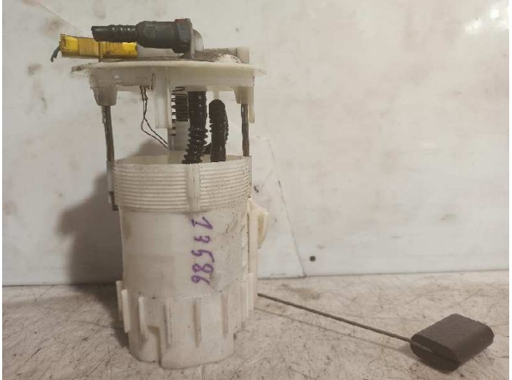 Recambio de aforador para renault scenic ii 2.0 dci diesel cat referencia OEM IAM 8200288808 