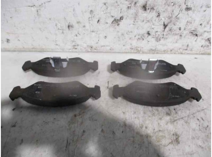 Recambio de pastillas de freno para ford fiesta berlina 1.25 16v cat referencia OEM IAM 