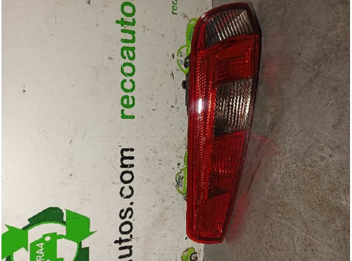 Recambio de piloto trasero derecho para ford fiesta (cbk) 1.6 tdci cat referencia OEM IAM 6861123404 3 PUERTAS