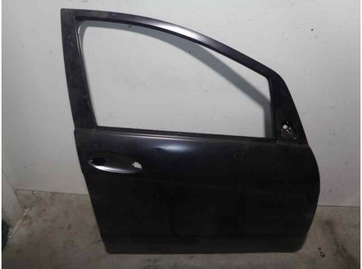 Recambio de puerta delantera derecha para mercedes-benz clase a (w169) referencia OEM IAM A1697200205 NEGRA 5 PUERTAS