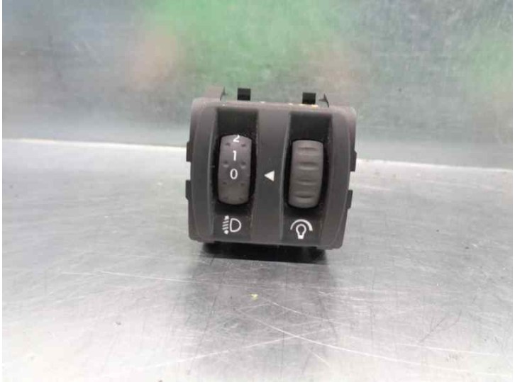 Recambio de mando luces salpicadero para renault megane ii coupe/cabrio 1.6 16v referencia OEM IAM 8200095495B 