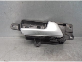 Replacement right front interior door handle for Kia Sportage 1.7 CRDi CAT OEM IAM reference 82623F1000 5 DOORS