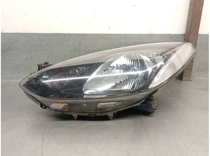 Recambio de faro izquierdo para mazda 2 (de_, dh_) 1.4 mzr-cd referencia OEM IAM DF71510L0D DF71510L0D 