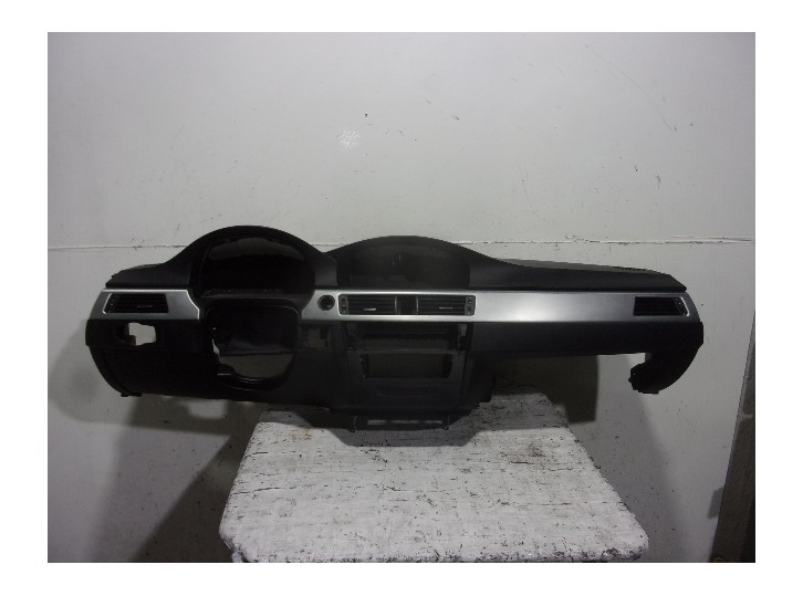 Recambio de salpicadero para bmw serie 3 berlina (e90) 2.0 turbodiesel cat referencia OEM IAM 51457155768 NEGRO 