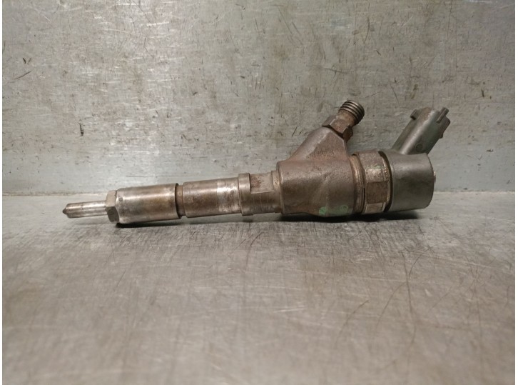 Recambio de inyector para fiat scudo furgoneta (220_) 2.0 jtd 16v referencia OEM IAM 0445110076 BOSCH