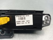 Replacement hazard warning switch for Kia Stonic (YB) 1.0 T-GDi OEM IAM reference 4D63611000 