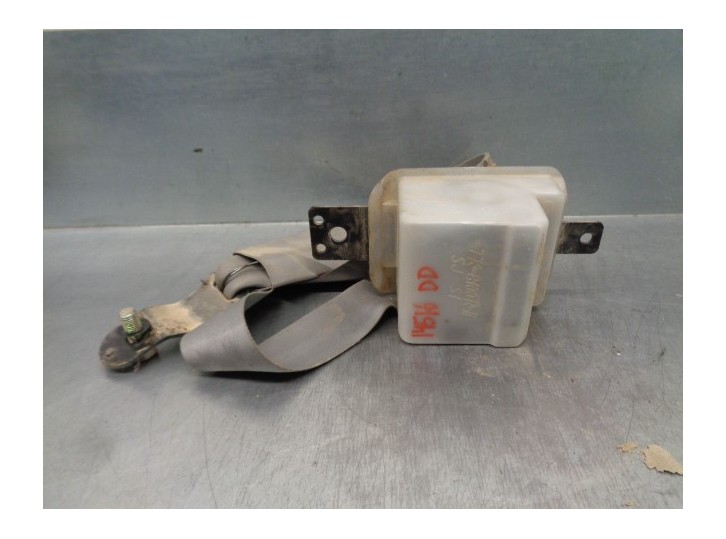 Recambio de cinturon seguridad delantero derecho para mitsubishi montero (l040) 2.5 turbodiesel referencia OEM IAM MB495883  3 P