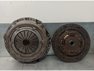 Replacement clutch kit for Citroën C3 1.4 HDI OEM IAM reference 2052E1 3082001262 SACHS