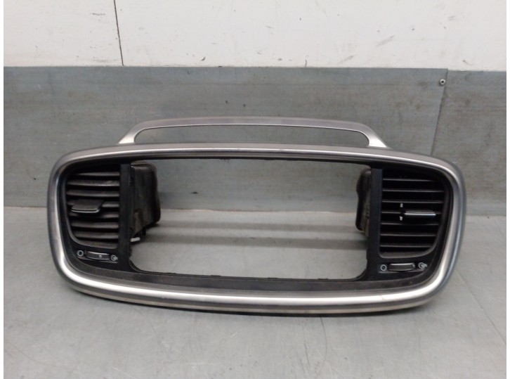 Recambio de moldura para kia sorento iii (um) 2.2 crdi referencia OEM IAM 84740C5100CP7 84740C5100CP7 