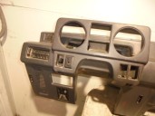 Recambio de salpicadero para mitsubishi montero (l040) 2.5 turbodiesel referencia OEM IAM  GRIS 