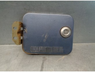 Recambio de tapa exterior combustible para mitsubishi montero (l040) 2.5 turbodiesel referencia OEM IAM   