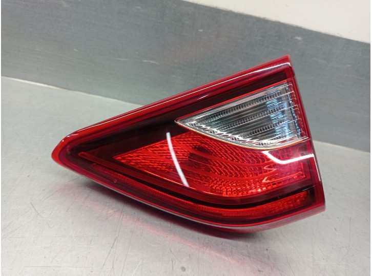 Replacement rear right light for Kia Stonic (YB) 1.0 T-GDI OEM IAM reference 92404H8 TAILGATE 5 DOORS