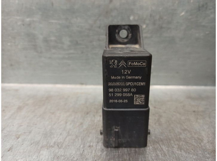 Recambio de caja precalentamiento para peugeot partner kombi 1.6 blue-hdi fap referencia OEM IAM 9803299780  