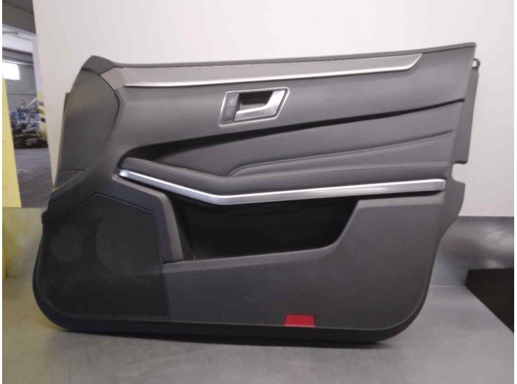 Recambio de guarnecido puerta delantera derecha para mercedes-benz clase e (w212) lim. 2.1 cdi cat referencia OEM IAM A212720046