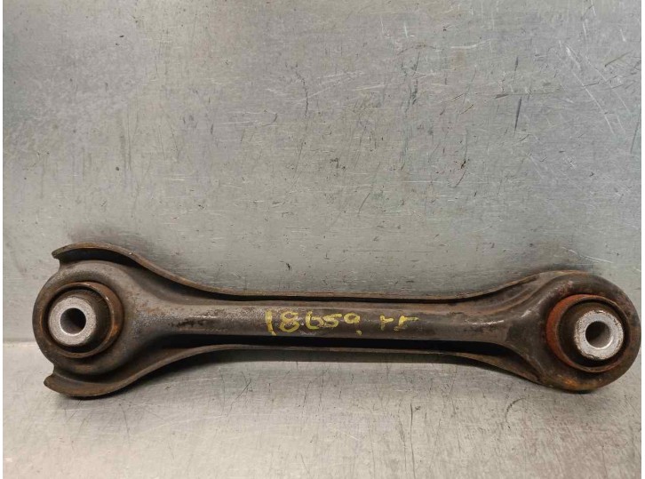 Recambio de brazo suspension superior trasero izquierdo para ssangyong rodius 2.7 turbodiesel cat referencia OEM IAM 665926 