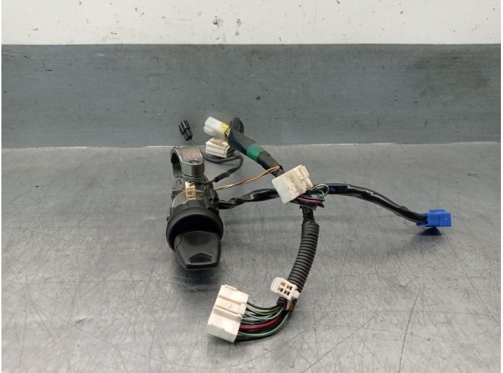Replacement ignition switch for Subaru Forester S10 (SF) 2.0 CAT OEM IAM reference 88213FC000 88213FC000 