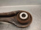 Recambio de brazo suspension superior trasero izquierdo para ssangyong rodius 2.7 turbodiesel cat referencia OEM IAM 665926  