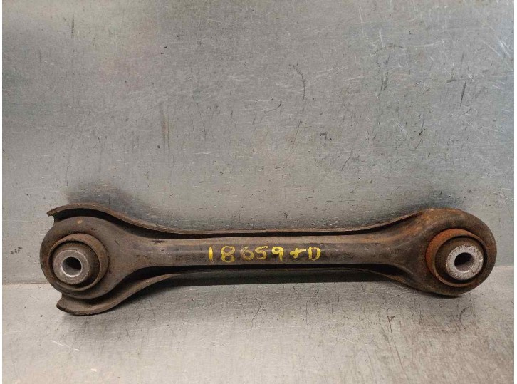 Recambio de brazo suspension superior trasero derecho para ssangyong rodius 2.7 turbodiesel cat referencia OEM IAM 665926  