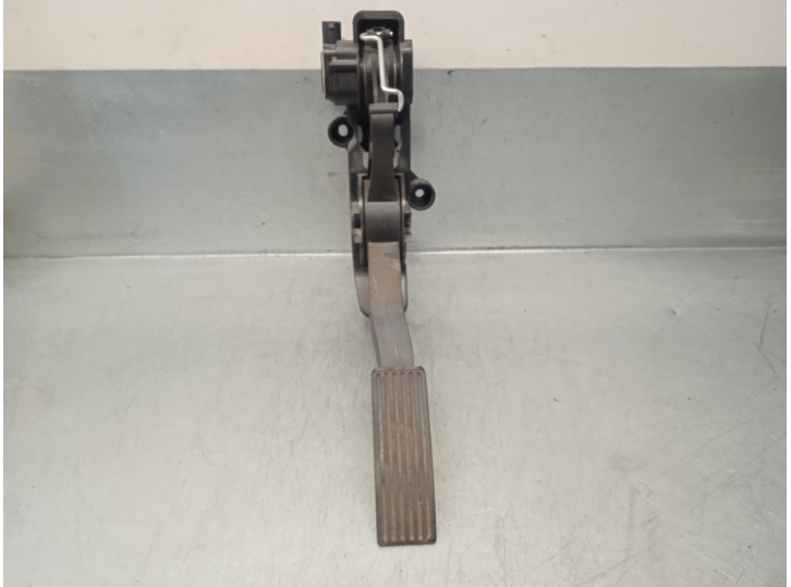 Recambio de potenciometro pedal para mercedes-benz clase a (w169) 2.0 cdi cat referencia OEM IAM A1693000304  