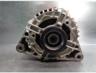 Recambio de alternador para opel vectra b berlina 2.0 dti referencia OEM IAM 6204024 VALEO