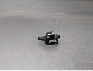 Recambio de mando elevalunas delantero derecho para kia soul ( ) 1.6 gdi cat referencia OEM IAM 93575B2120 93575B 5 PUERTAS