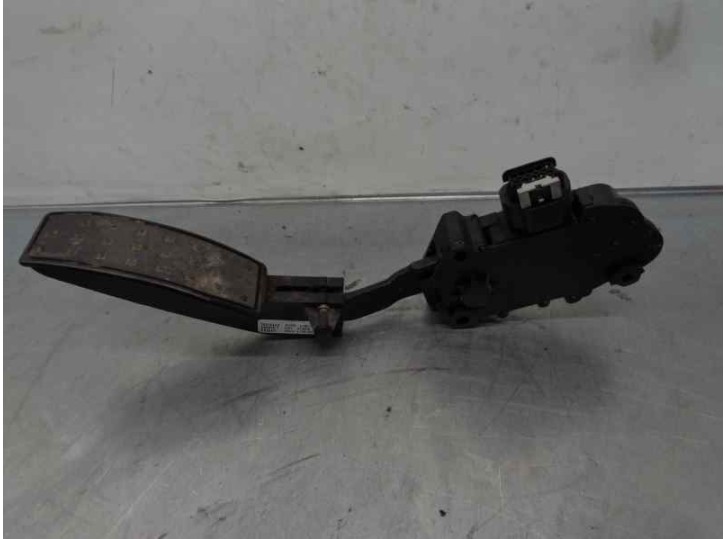 Recambio de potenciometro pedal para cadillac cts 3.2 v6 cat referencia OEM IAM 320L073050 022ME40512 