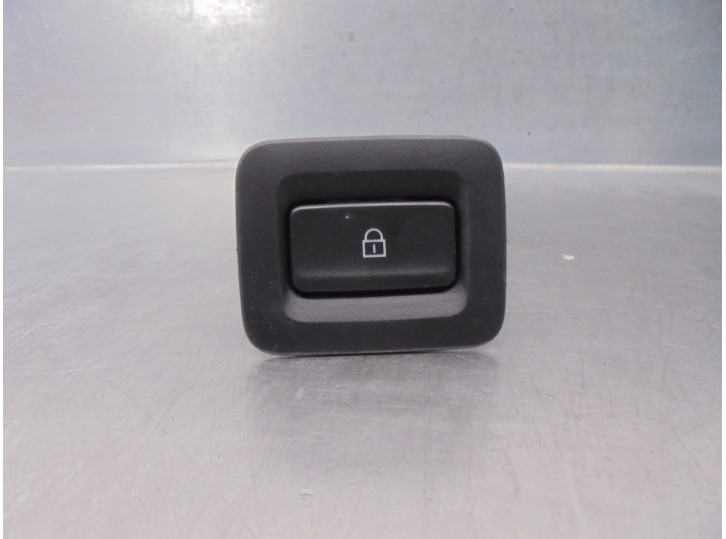 Recambio de interruptor para mazda 3 sedán (bp) referencia OEM IAM BEMD6660A 