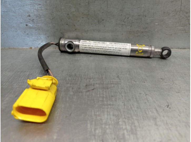 Recambio de modulo electronico para audi a3 limousine (8vs, 8vm) 1.6 tdi referencia OEM IAM 8V0823823F  0589P1000192