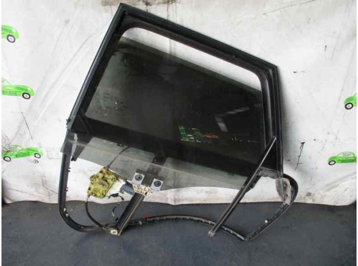 Replacement rear left window regulator for Audi A6 Allroad Quattro (4FH) 3.0 V6 24V TDI OEM IAM reference 4F0959801C 6 PINS