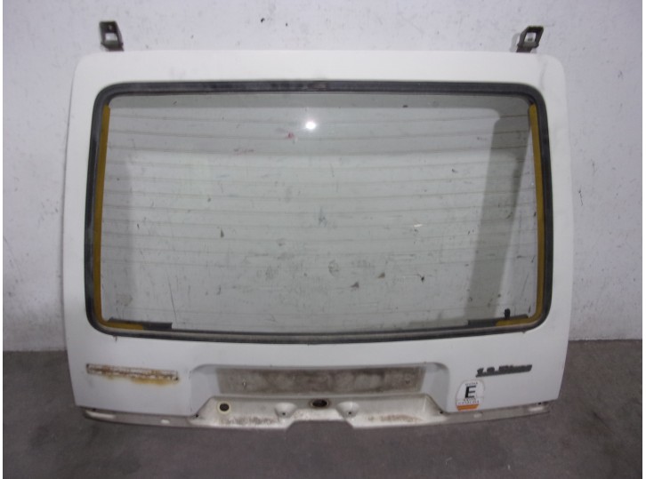 Recambio de porton trasero para renault 5 (b/c40) 1.0 referencia OEM IAM 7751465392 BLANCO 5 PUERTAS