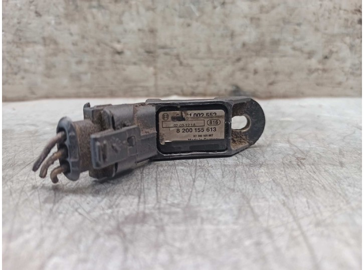 Recambio de sensor presion para renault laguna ii (bg0) 2.2 dci turbodiesel referencia OEM IAM 8200155613 BOSCH