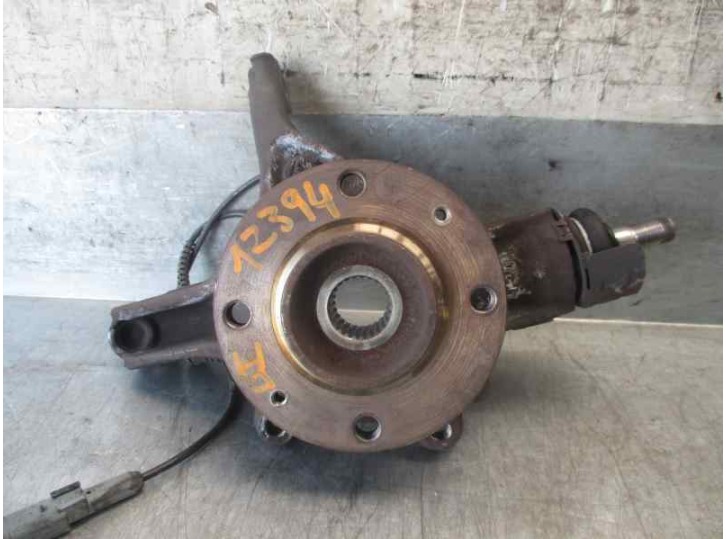 Recambio de mangueta delantera izquierda para peugeot 308 1.6 16v hdi fap referencia OEM IAM 364696  