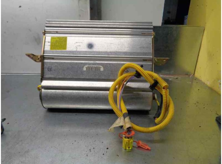Recambio de airbag delantero derecho para cadillac cts 3.2 v6 cat referencia OEM IAM SIN REFERE 