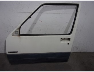 Recambio de puerta delantera izquierda para renault 5 (b/c40) 1.0 referencia OEM IAM 7751470932 BLANCA 