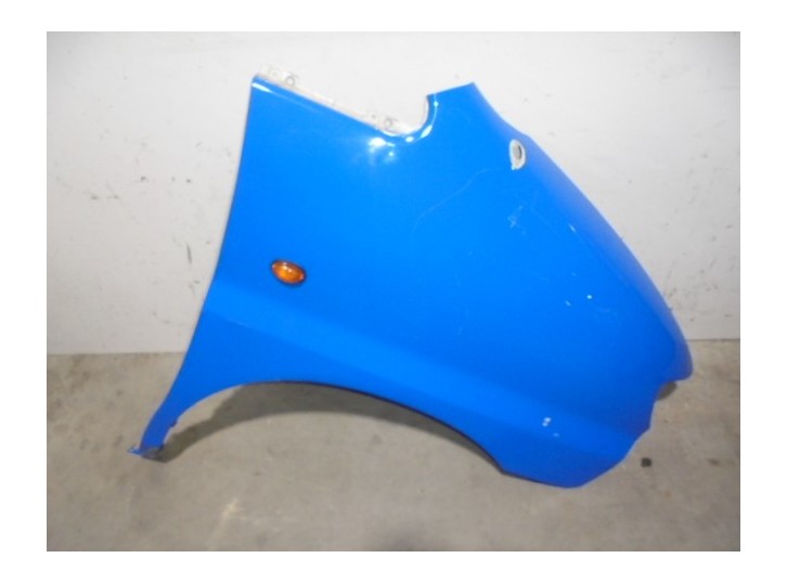 Recambio de aleta delantera derecha para hyundai h 1 2.5 turbodiesel referencia OEM IAM 663214A500 AZUL 