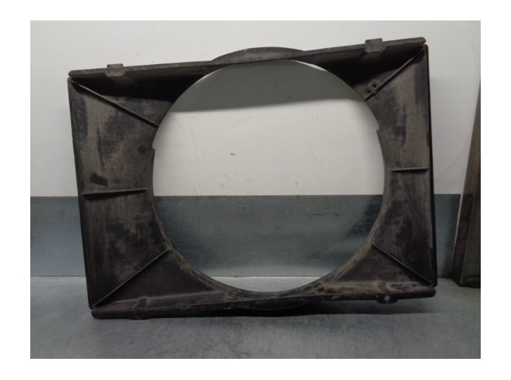 Recambio de calandra delantera de radiador para hyundai h 1 2.5 turbodiesel referencia OEM IAM 253504A100 