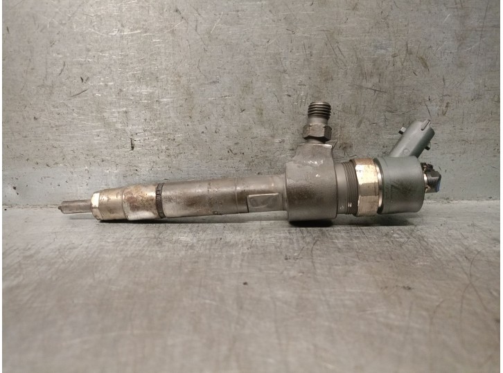 Recambio de inyector para fiat bravo (198) 1.9 8v jtd cat referencia OEM IAM 0445110276 0445110276 