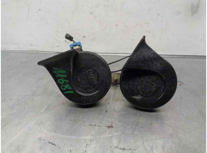 Recambio de claxon para cadillac cts 3.2 v6 cat referencia OEM IAM   