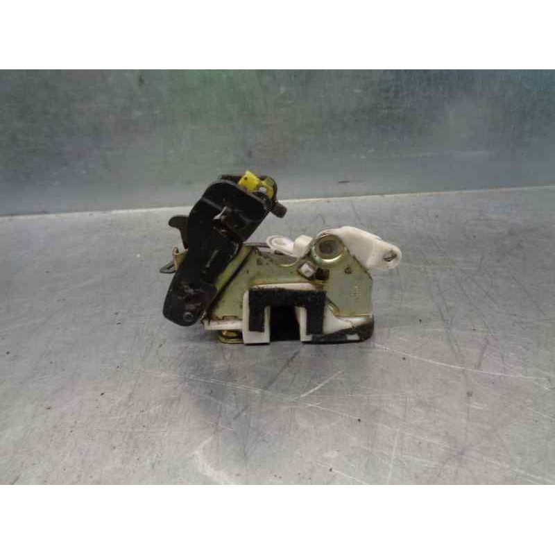 Recambio de cerradura puerta trasera derecha para hyundai galloper santano 2.0 105 cv. referencia OEM IAM   5 PUERTAS