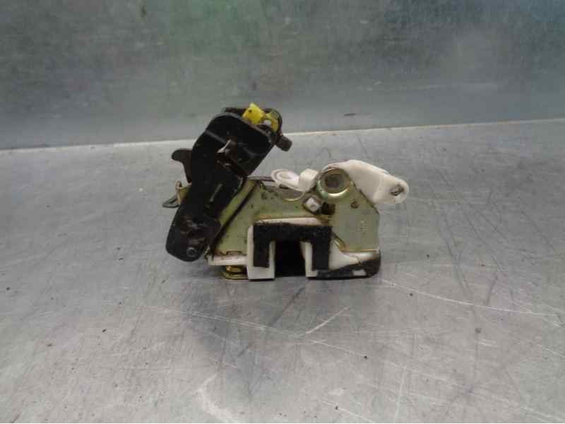 Recambio de cerradura puerta trasera derecha para hyundai galloper santano 2.0 105 cv. referencia OEM IAM   5 PUERTAS