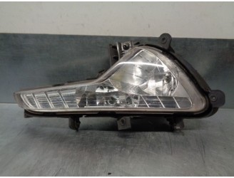 Recambio de faro antiniebla derecho para kia sportage 1.6 cat referencia OEM IAM 